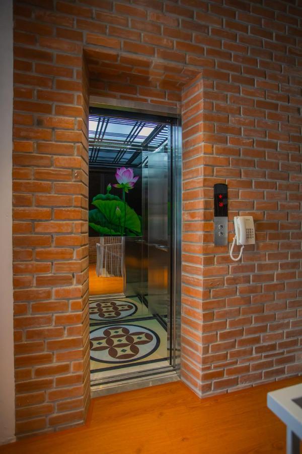 Crin House Tay Ho Apartment Hanoi Bagian luar foto